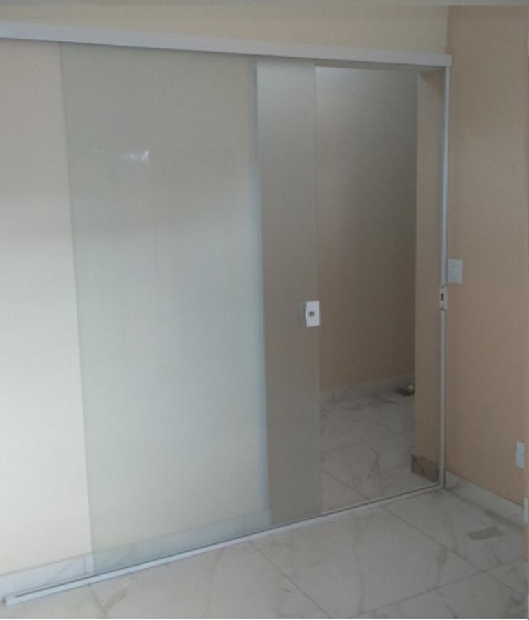 Portas e tampos de mesa